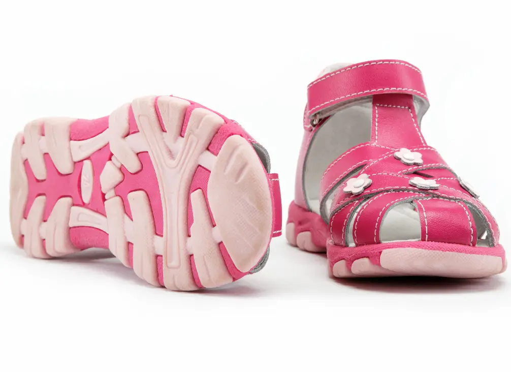Supportive pink children’s sandals with flexible soles – kids podiatry Brunswick and Melbourne.